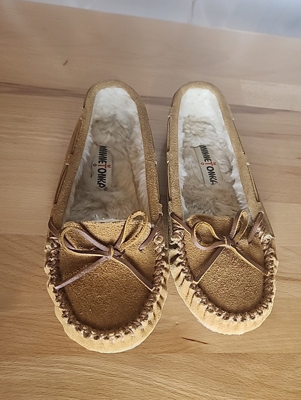 Minnetonka Tan Leather Suede Faux Fur Moccasins Sz6 Loafers Slippers Boho Cozy
